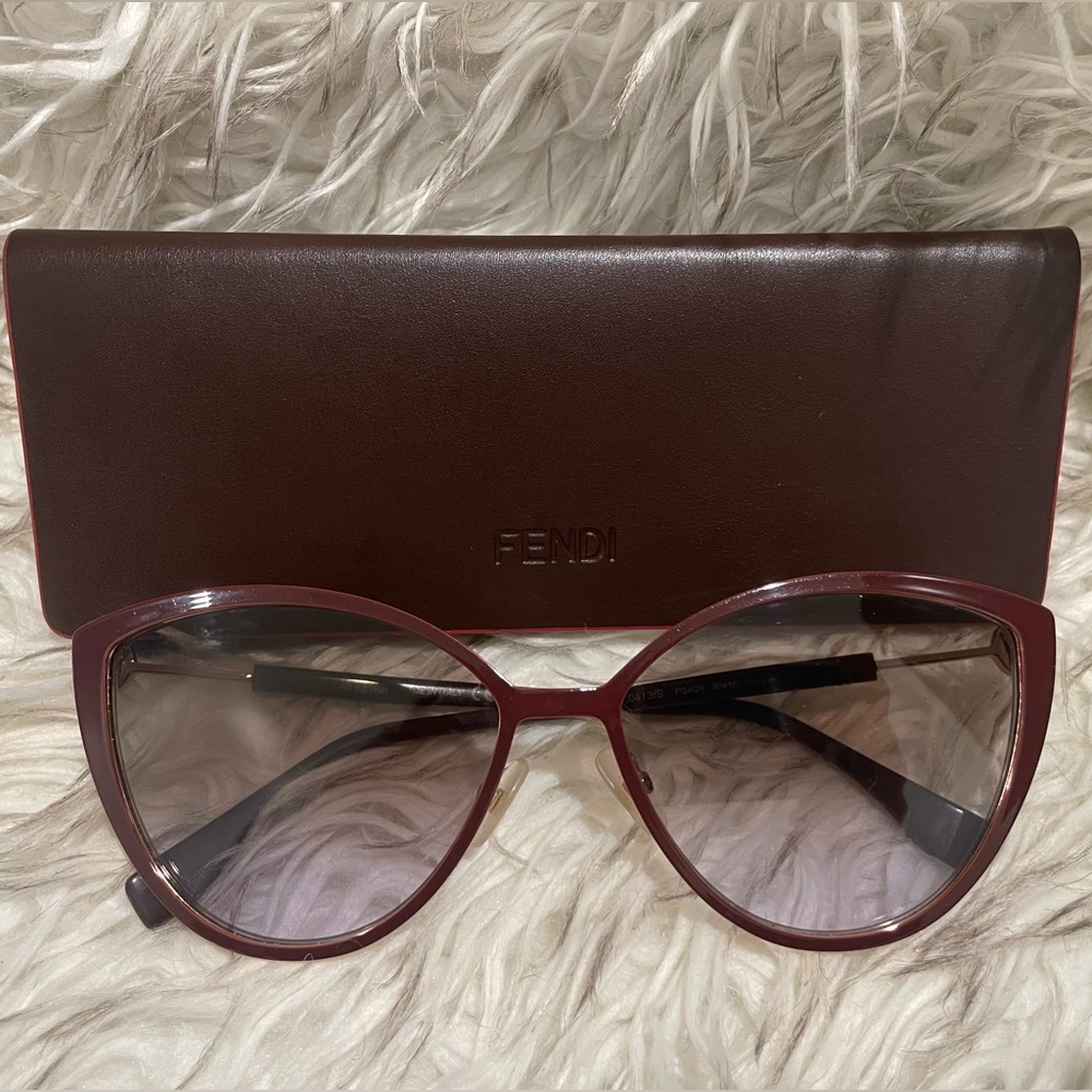FENDI Sunglasses - Picture 2 of 5